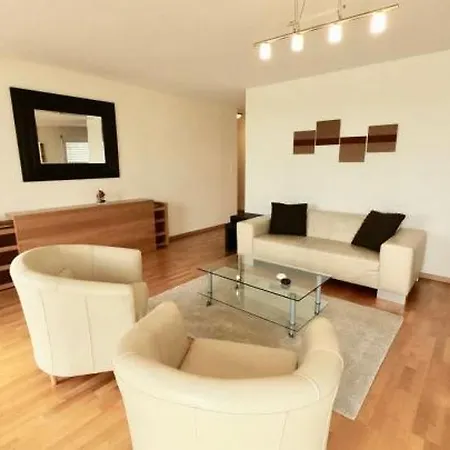 179 Comfortable Sunny Quiet Good Location And Free Parking Included