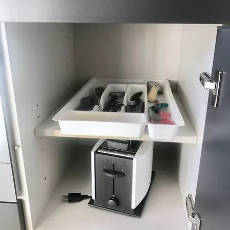 Lägenhet 179 Comfortable Sunny Quiet Good Location And Free Parking Included