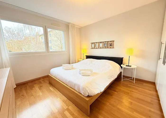 179 Comfortable Sunny Quiet Good Location And Free Parking Included Appartement *