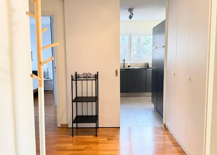 Appartement 179 Comfortable Sunny Quiet Good Location And Free Parking Included *